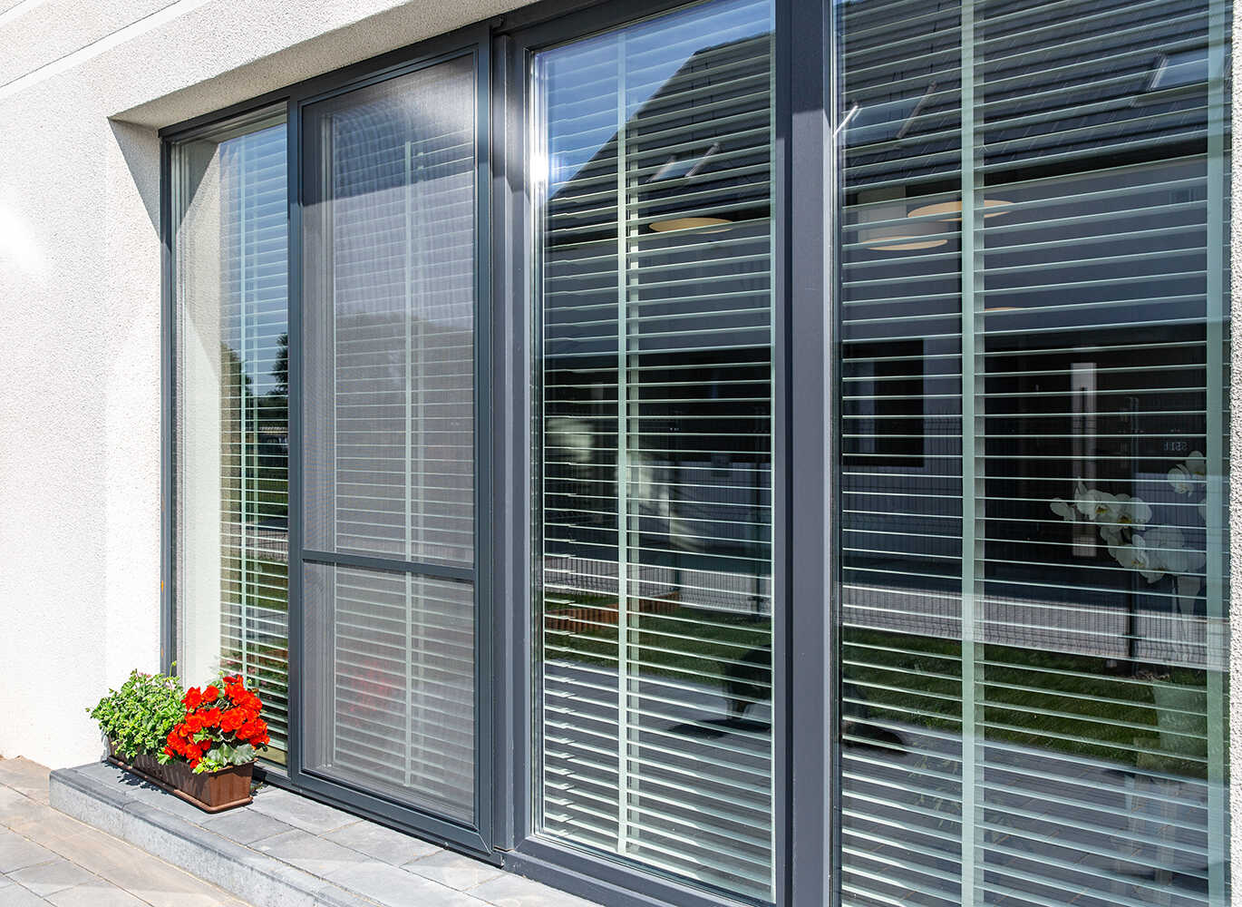 Moskitiera drzwiowa-przesuwna