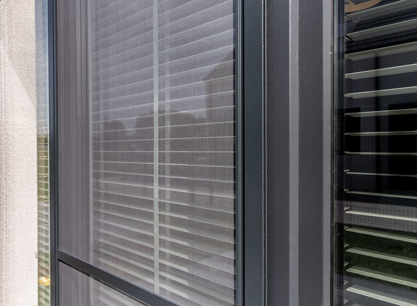 Moskitiera drzwiowa-przesuwna